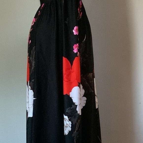 Vintage 1970s Cheosang style fitted stretchy sleeveless maxi dress with back zip - Picture 2 of 10